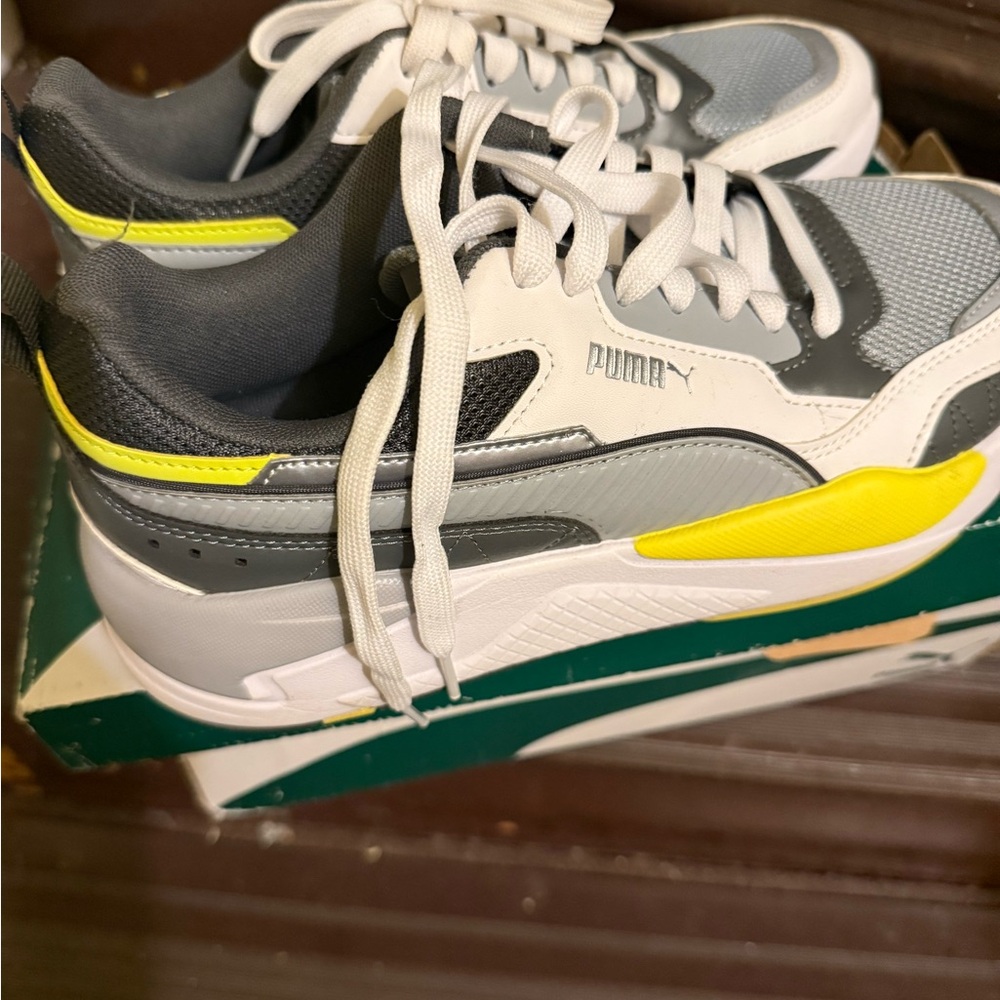 Puma Dynamic Gray and Neon Yellow Sneakers
